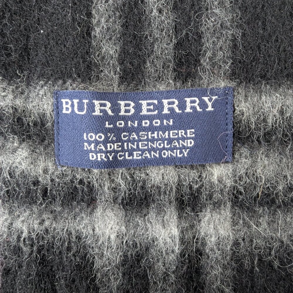 Burberry Nova Plaid Cashmere Scarf Black | Unisex | Luxury Essential | Fast Ship - Picture 4 of 6
